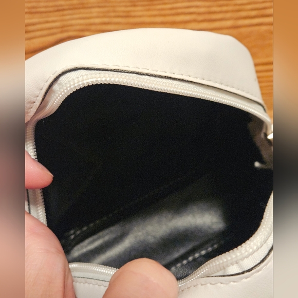 Mini Skull and Flower Print Lightweight Crossbody Bag Gothic Pink - Picture 6 of 9